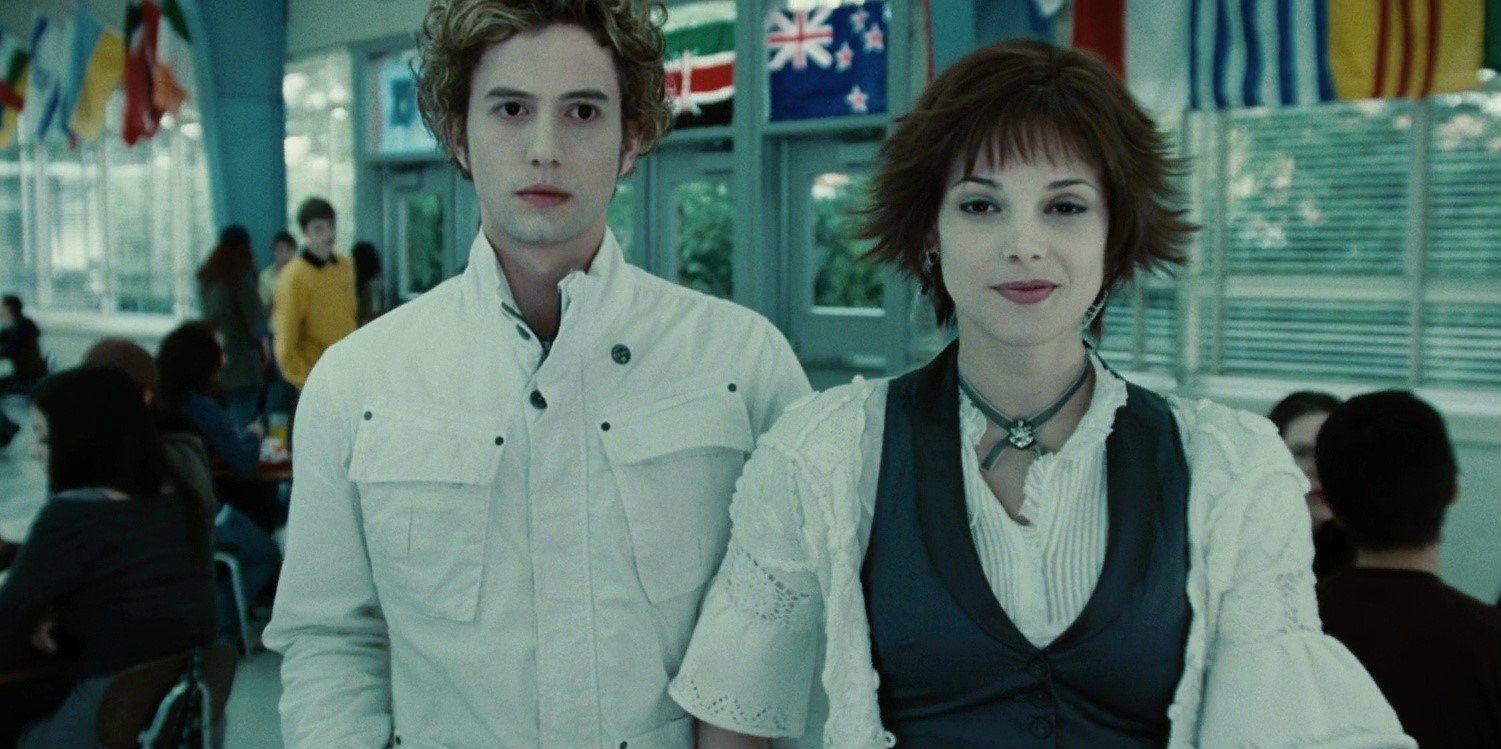 Alice and Jasper in Twilight.