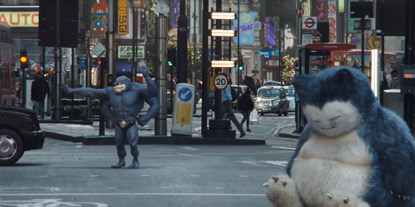 A Snorlax sleeps in the middle of a street while a Machamp redirects traffic in Detective Pikachu