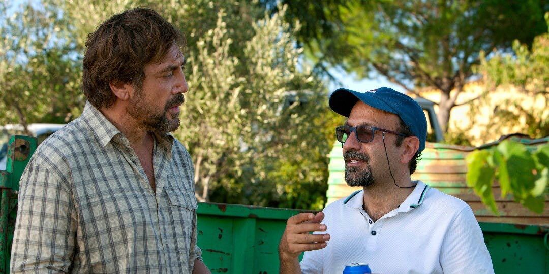 Javier Bardem and Asghar Farhadi filming Everybody Knows