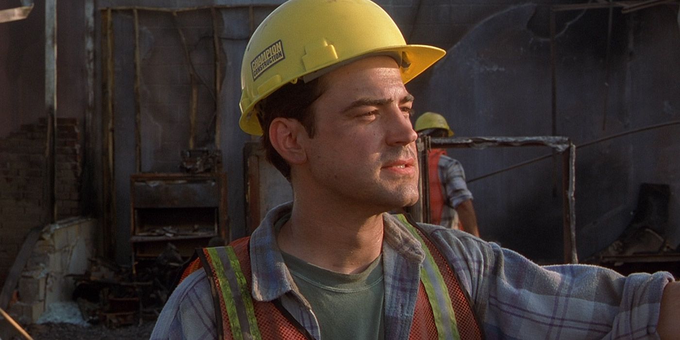 Peter at his new job in Office Space.
