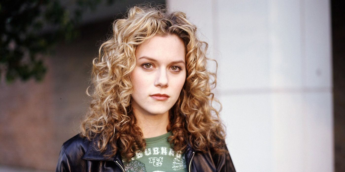 Promotional photo of Peyton Sawyer in season 1 of One Tree Hill
