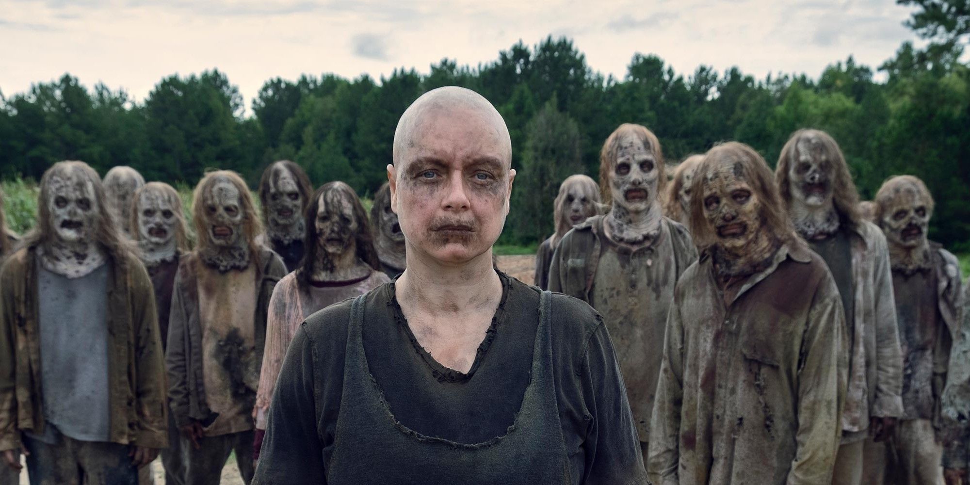 Samantha Morton como Alfa e Sussurradores em The Walking Dead
