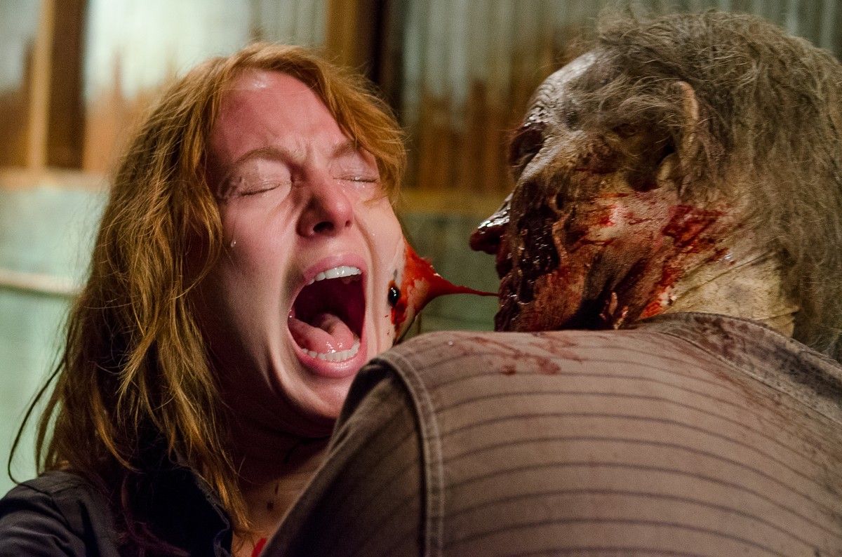The Walking Dead Zombie Eating a woman's face