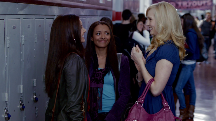 5 Things The Vampire Diaries Gets Right About High School (& 5 Things It Gets Wrong)