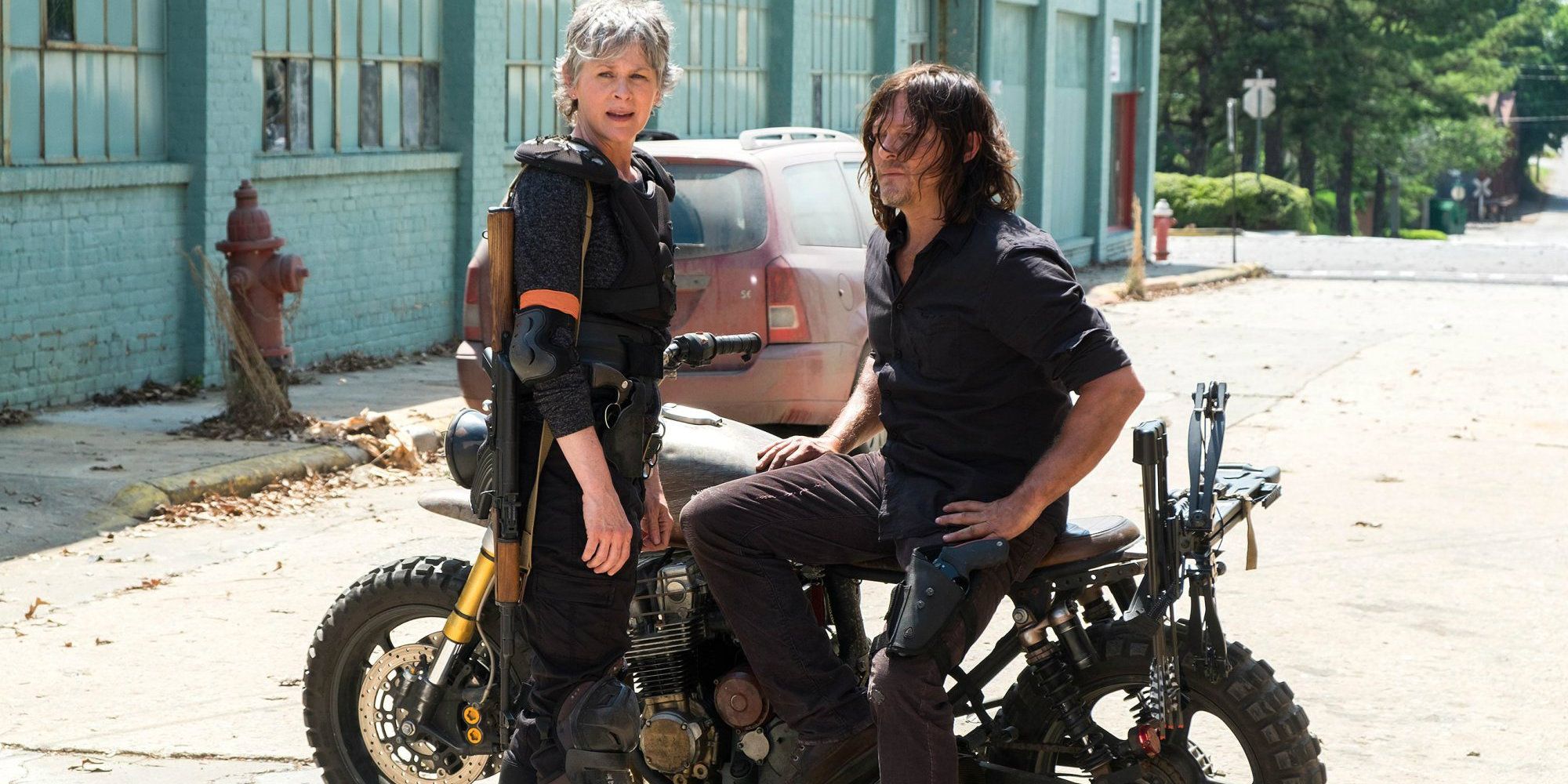 The Walking Dead 10 Things Wrong With Carol And Ezekiels Relationship