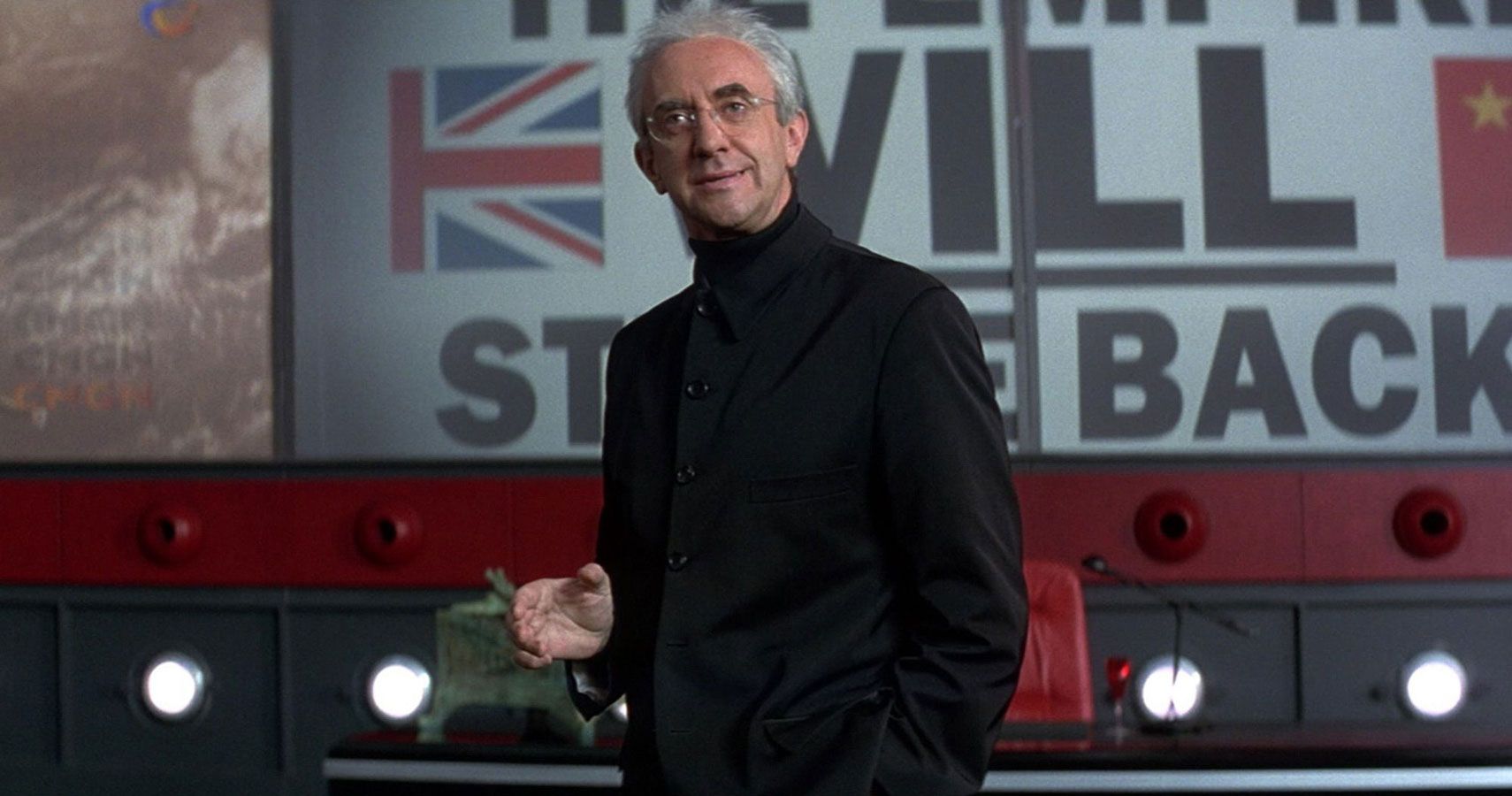 Eliott-Craver-James-Bond