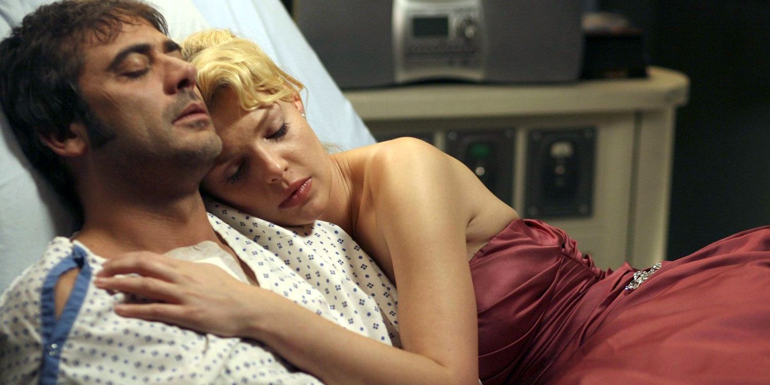 Izzie hugs Denny's body in Grey's Anatomy
