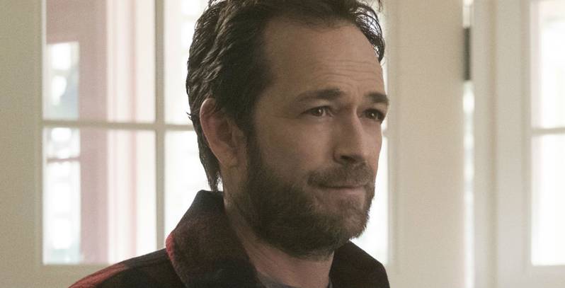 Aktor Luke Perry meninggal dunia pada Senin (4/3/2019) waktu setempat di usia 52 tahun. (Screenrant.com)