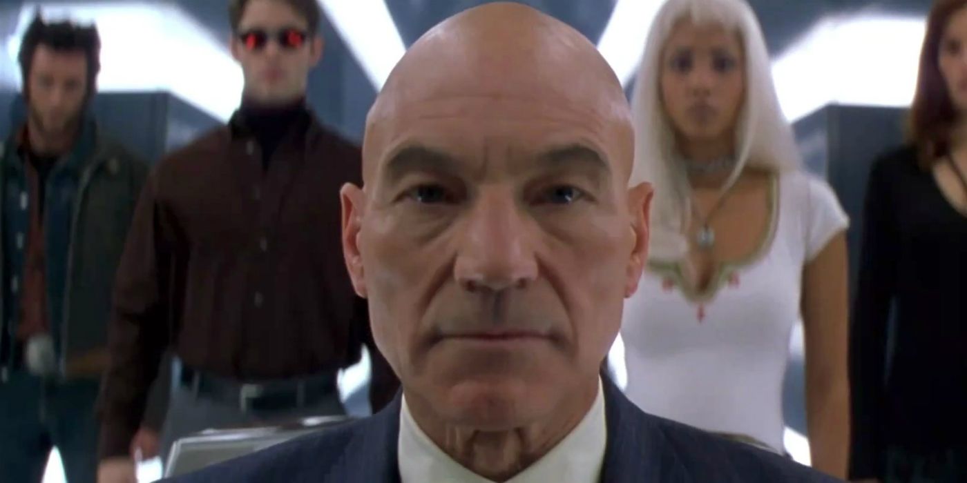 Professor Xavier prestes a entrar no Cerebro em X-Men de 2000