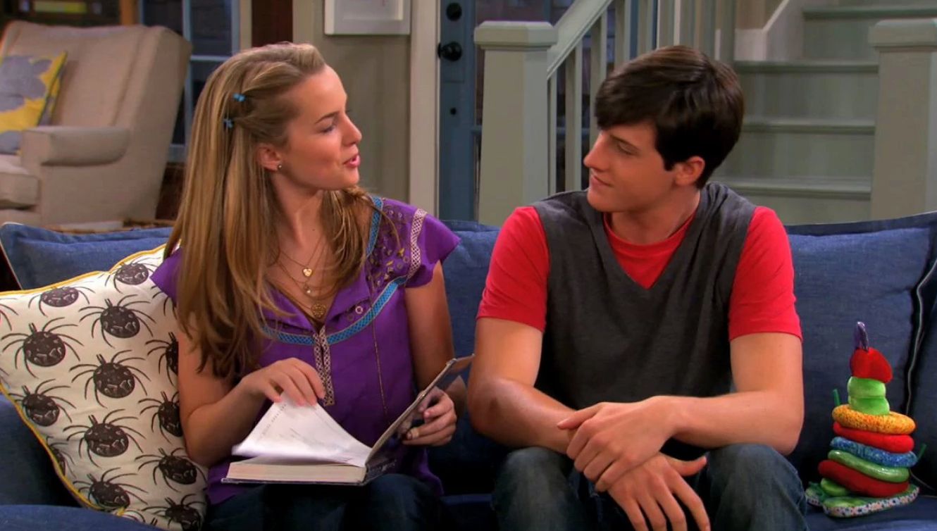 14 Hurt: Teddy And Spencer (Good Luck Charlie) .