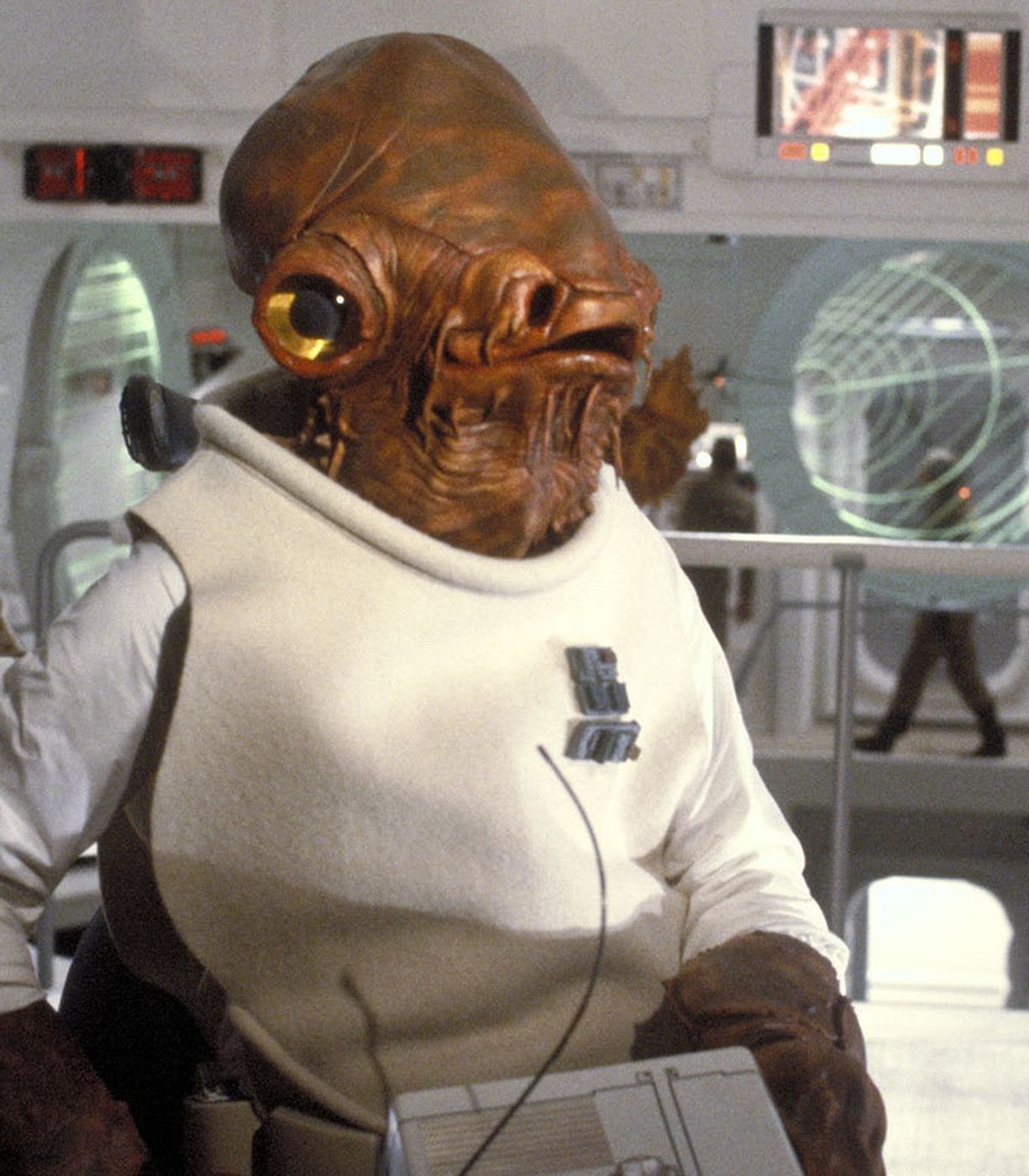 Admiral Ackbar in Star Wars Return of the Jedi Vertical