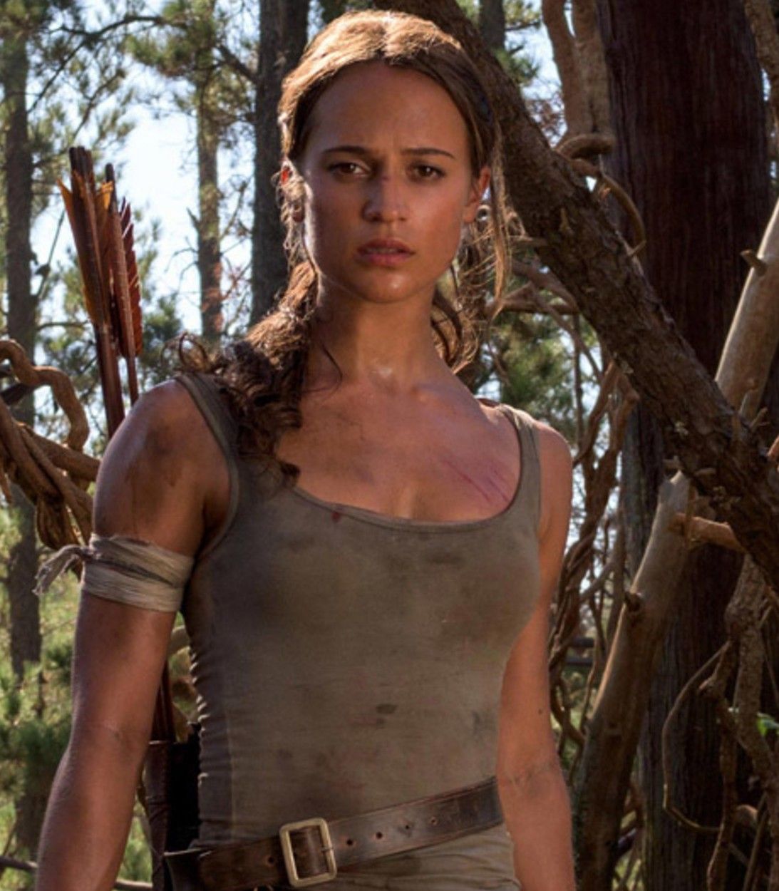Alicia Vikander in Tomb Raider 2018 TLDR