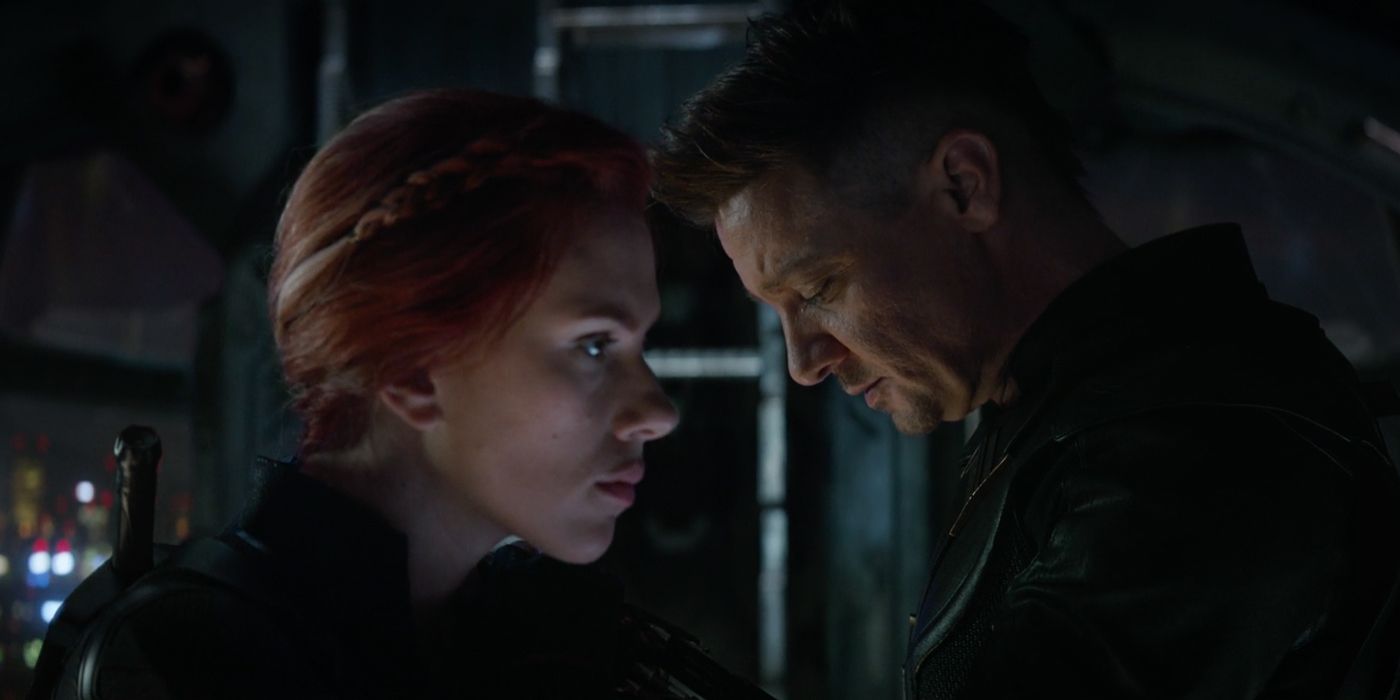 Black WIdow and Hawkeye look in opposite directions in Avengers Endgame