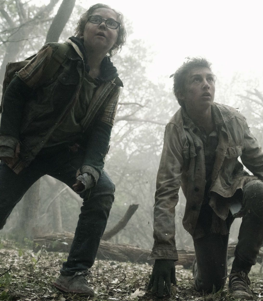 Cooper Dodson as Dylan and Ethan Suess as Max in Fear the Walking Dead Vertical