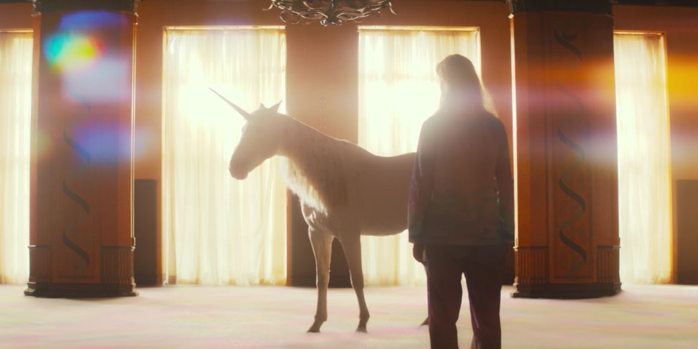Kit and The Unicorn in Unicorn Store