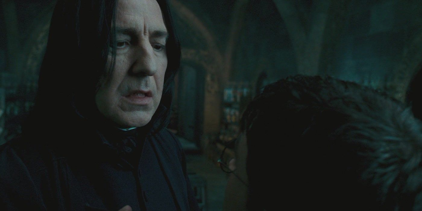 Severus Snape ensinando oclumência a Harry Potter