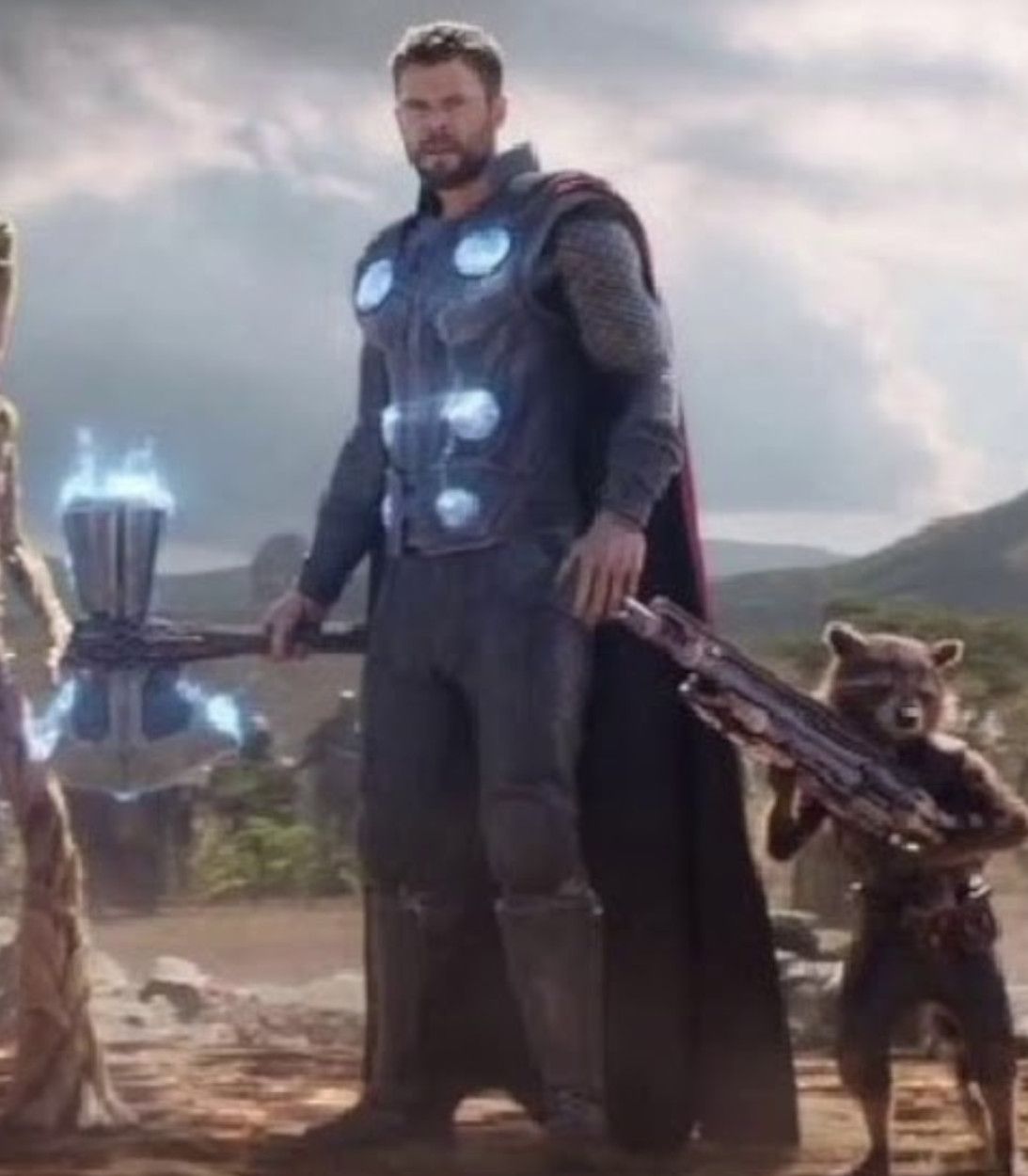 Thor Stormbreaker Battle Avengers Infinity War Vertical TLDR