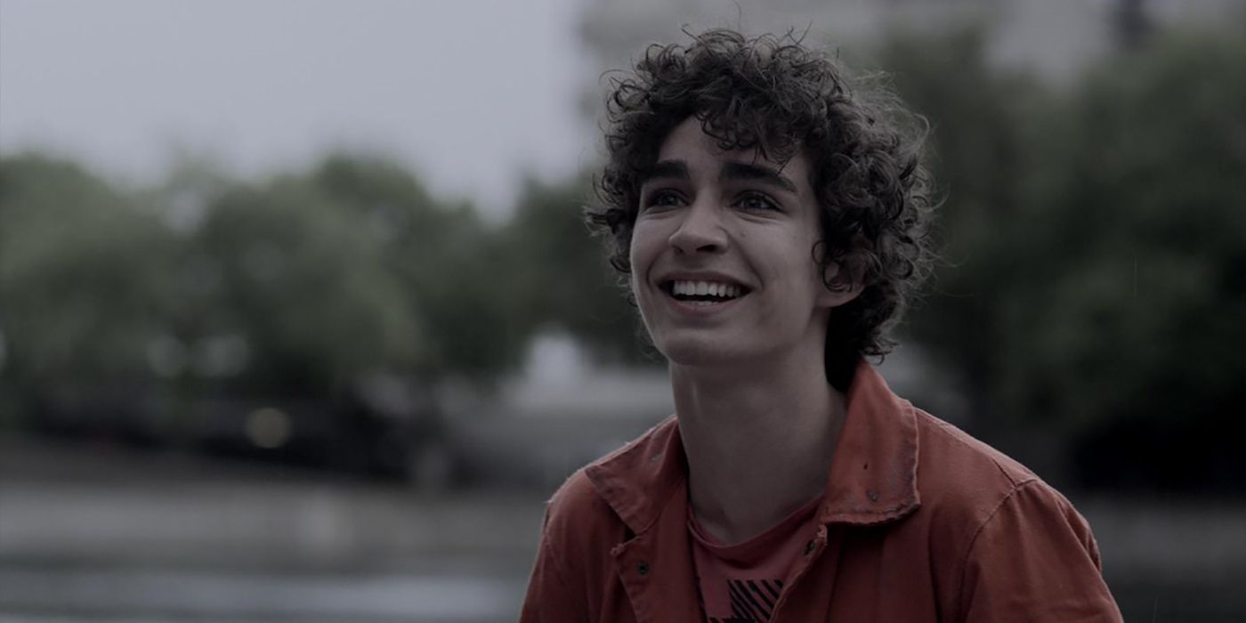 nathan smiling in Misfits.