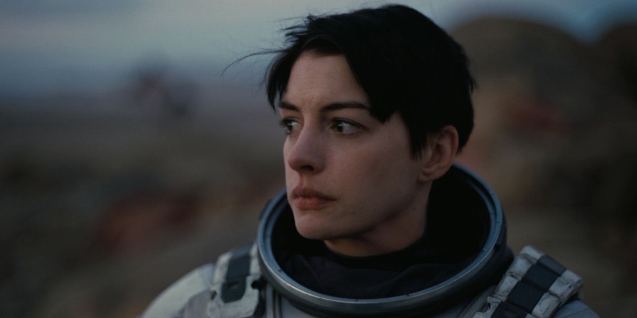 Anne Hathaway love interstellar