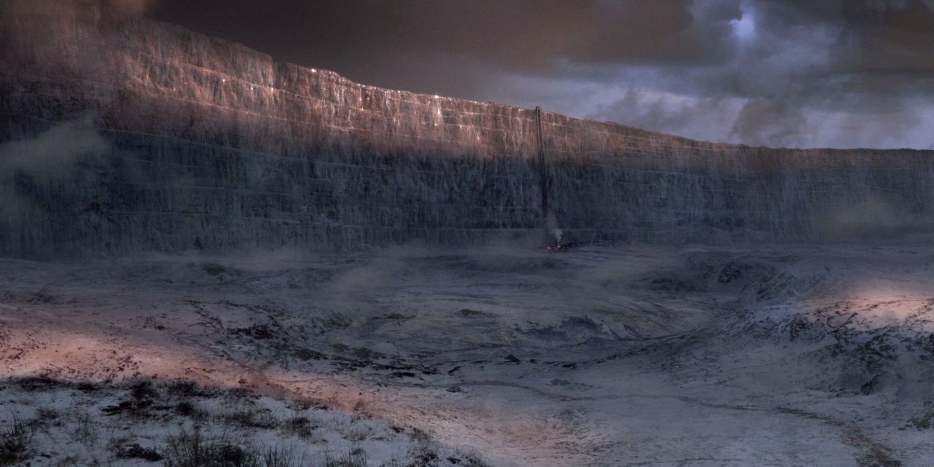 Building of the Wall in the North