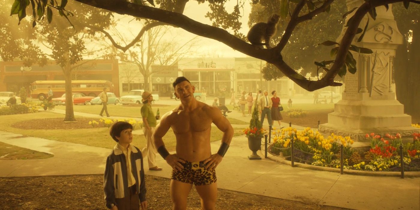 Flex Mentallo salva um gato de uma árvore em Doom Patrol