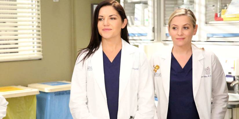 Eliza Minnick has a chat with Arizona when the two were seeing each other