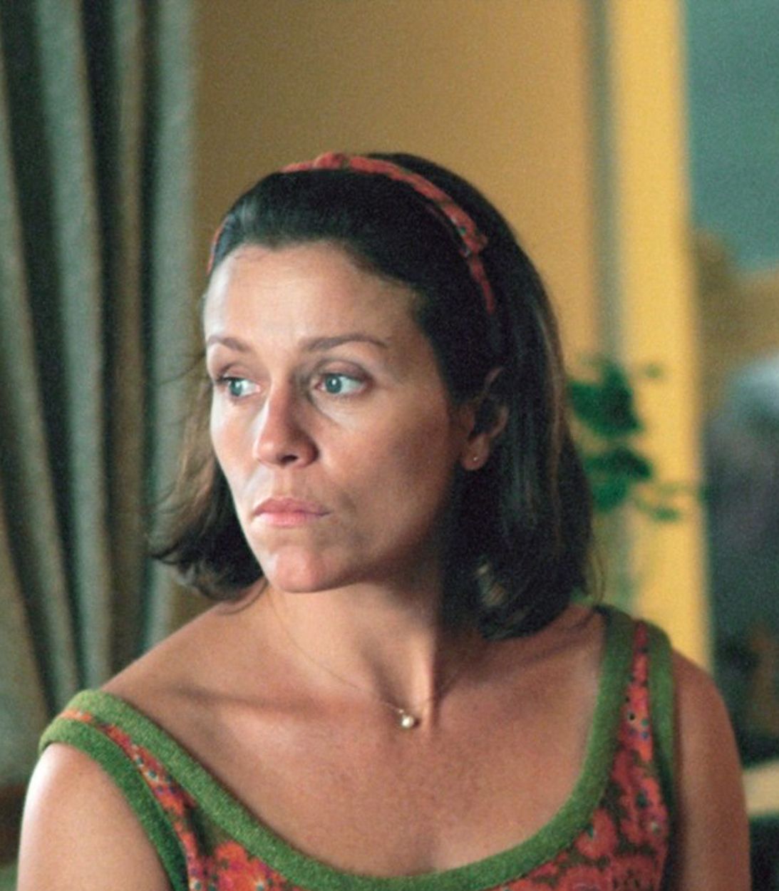 Frances McDormand in Almost Famous vertical