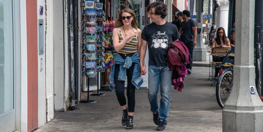 Gillian-Jacobs-and-Paul-Rust-in-Love-Season-2