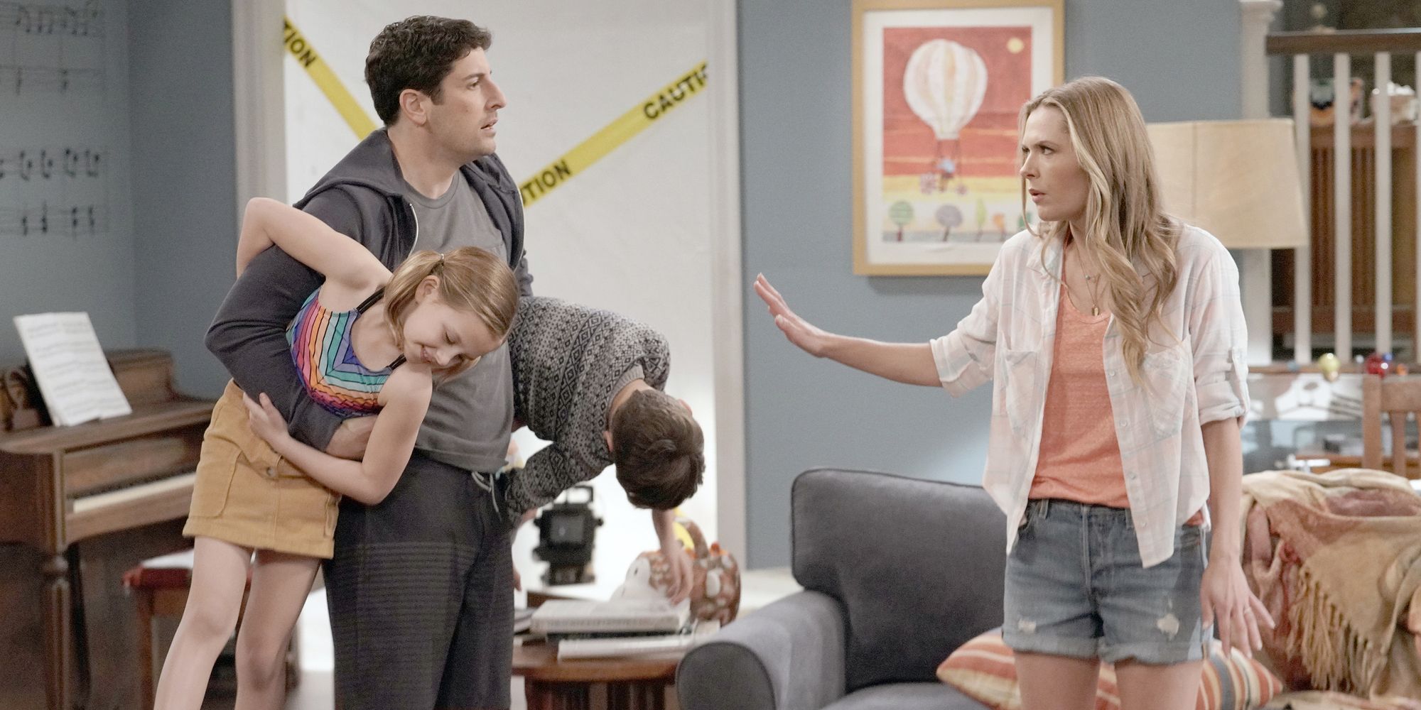 Jason Biggs and Maggie Lawson in Outmatched FOX
