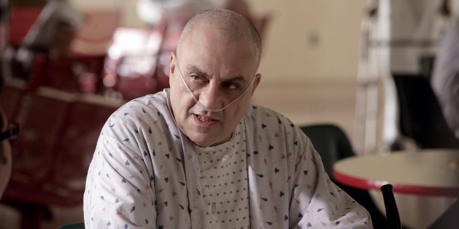 Johnny Sack speaks to a fellow inmate at the prison clinic in The Sopranos