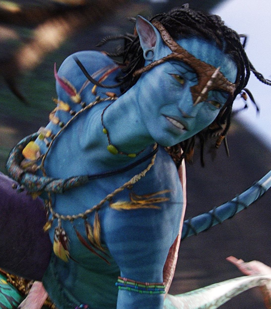 Neytiri flying in Avatar vertical