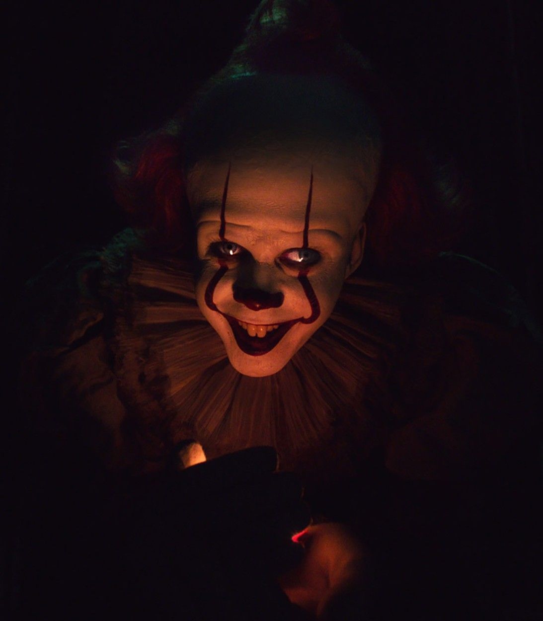 Pennywise in IT Chapter Two Vertical