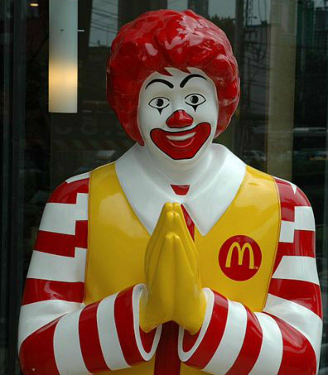 Ronald McDonald Wikimedia Commons Vertical
