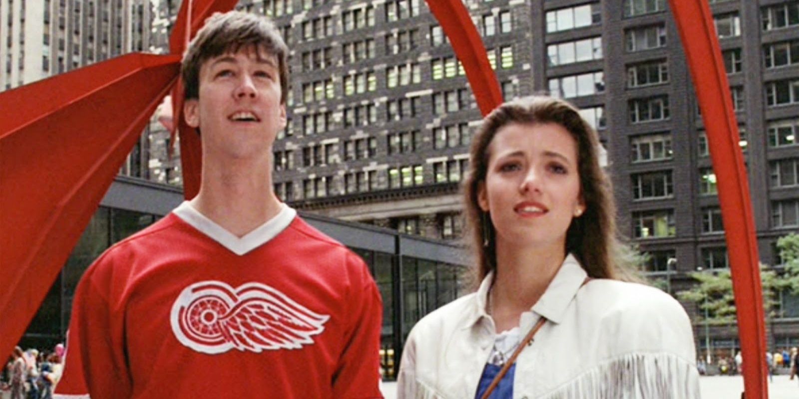 Sloane and Cameron looking into the distance in Ferris Bueller's Day Off