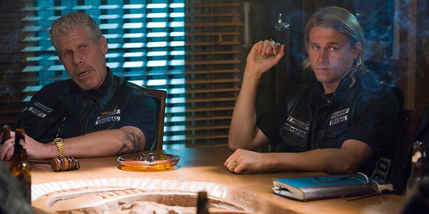 Sons Of Anarchy 5 Times We Felt Bad For Clay (& 5 Times We Hated Him)
