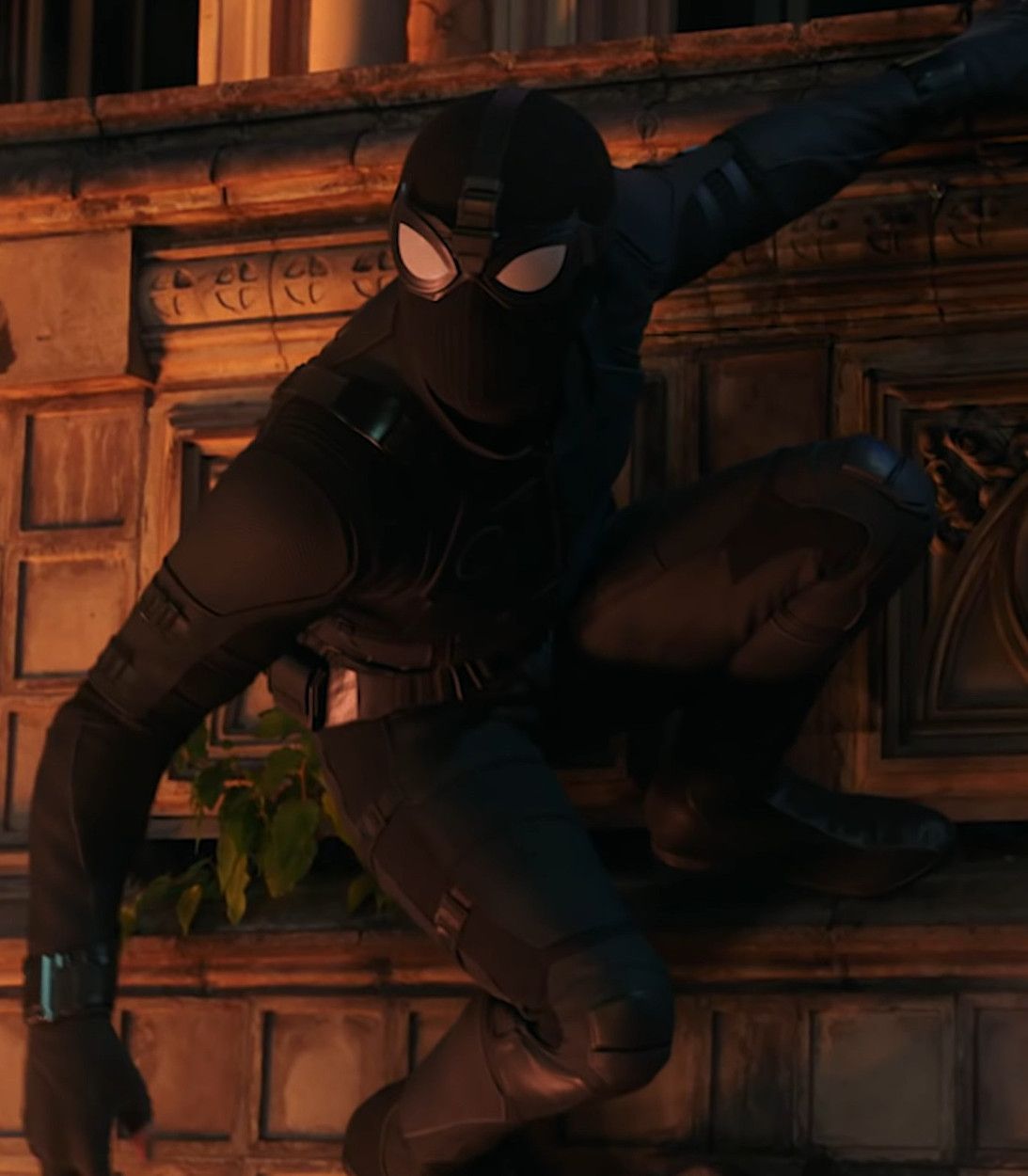Spider-Man In Stealth Suit In Far From Home