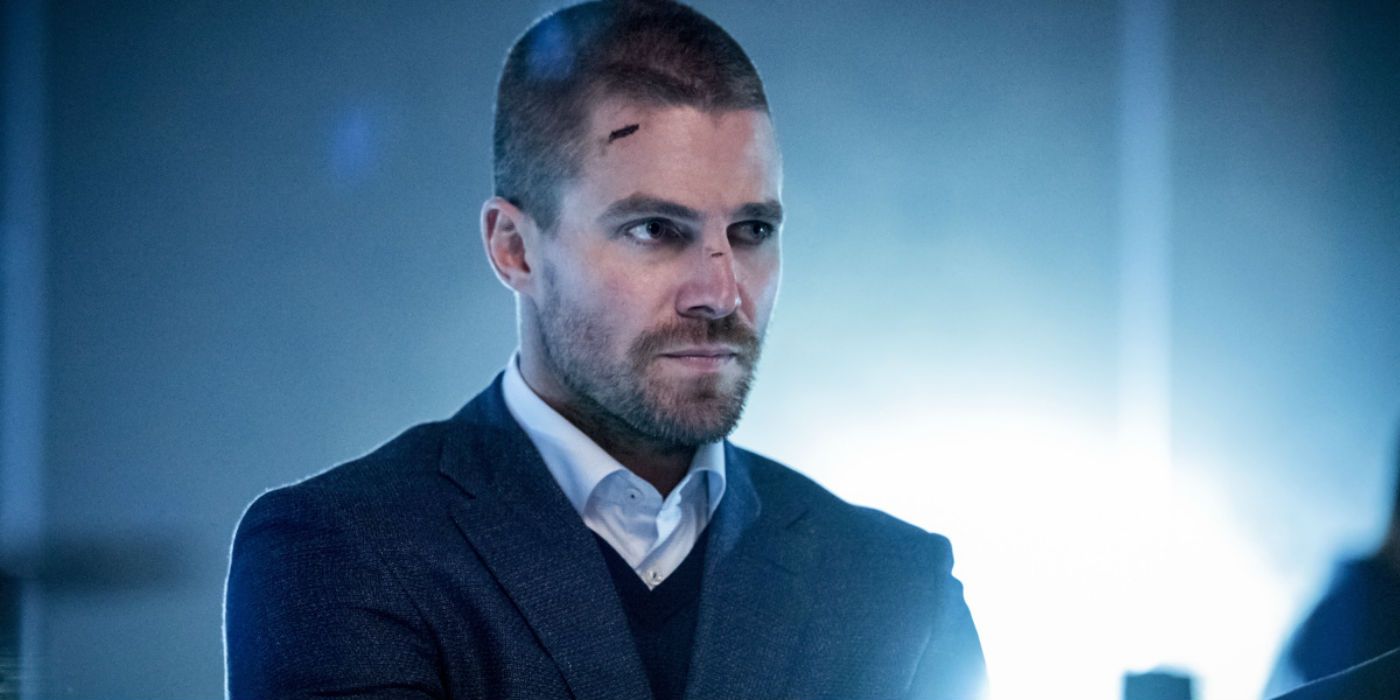 Stephen Amell as Oliver Queen in Arrow season 7