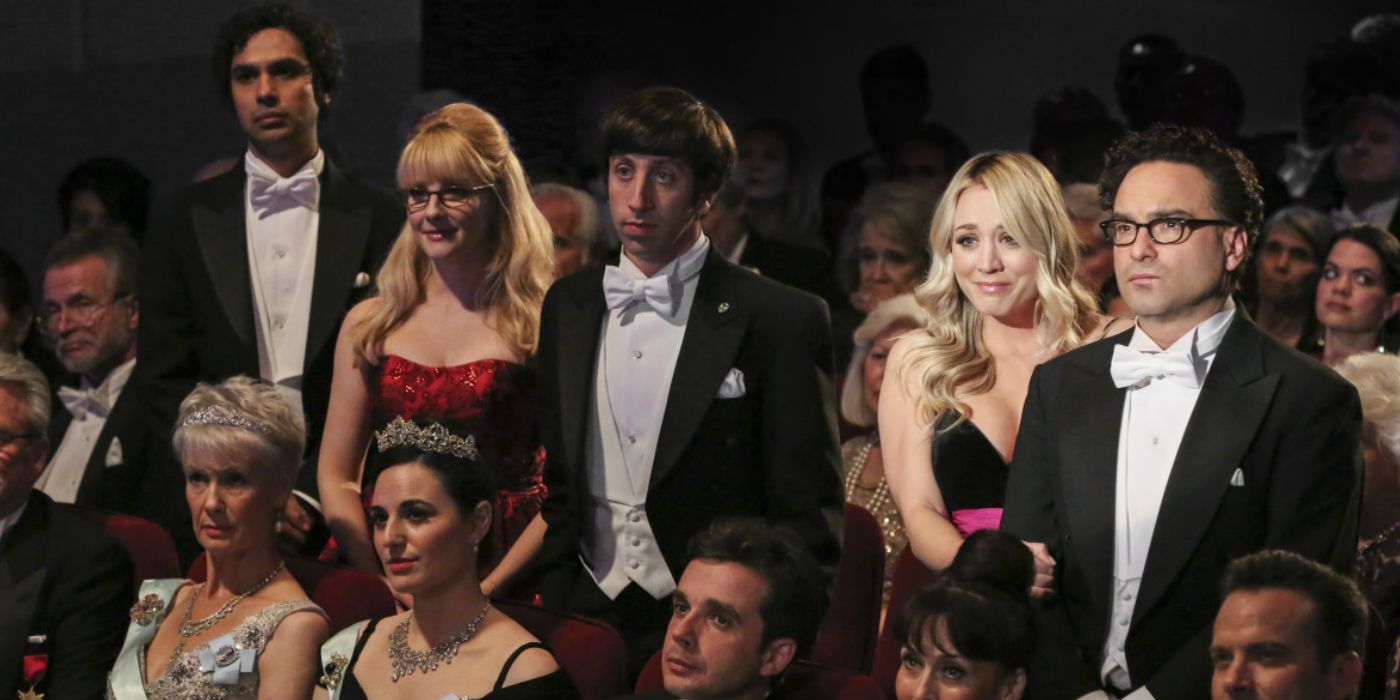 The Big Bang Theory Finale Groepsfoto terwijl ze er verdrietig uitzien