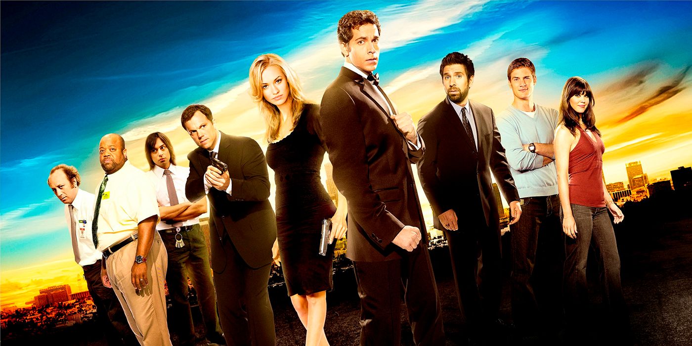 The cast of Chuck posing for a cast photo.