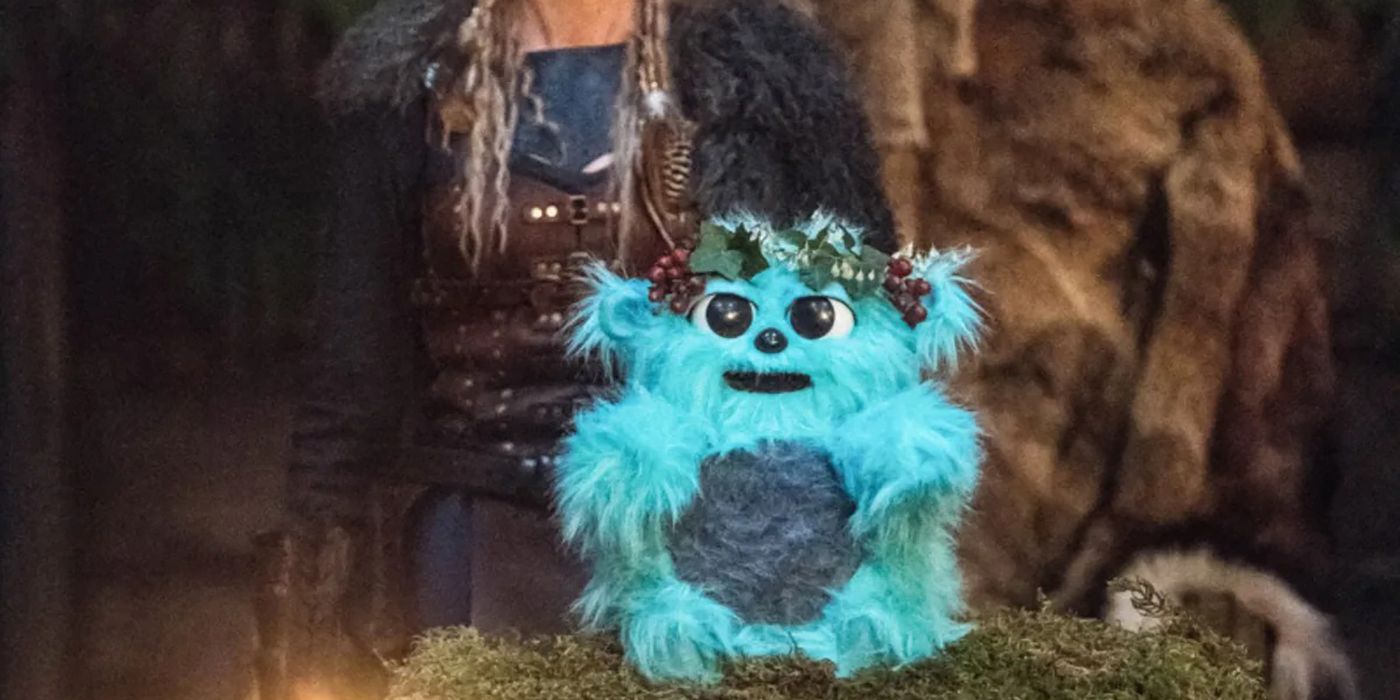 legends-of-tomorrow-beebo-the-god-of-war