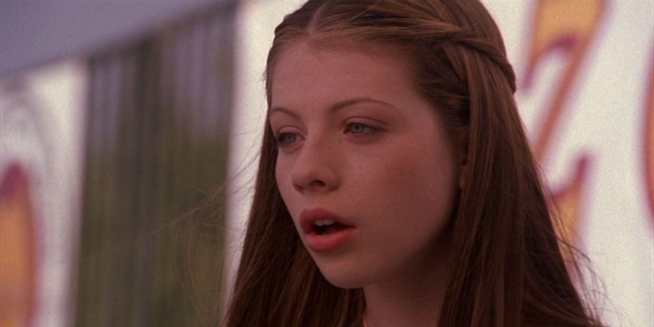 Dawn looking sad in Buffy the Vampire Slayer