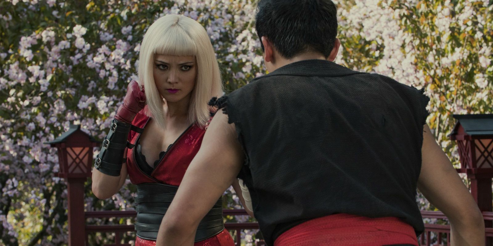Pom Klementieff and Ludi Lin preparing to fight in Black Mirror "Striking Vipers"