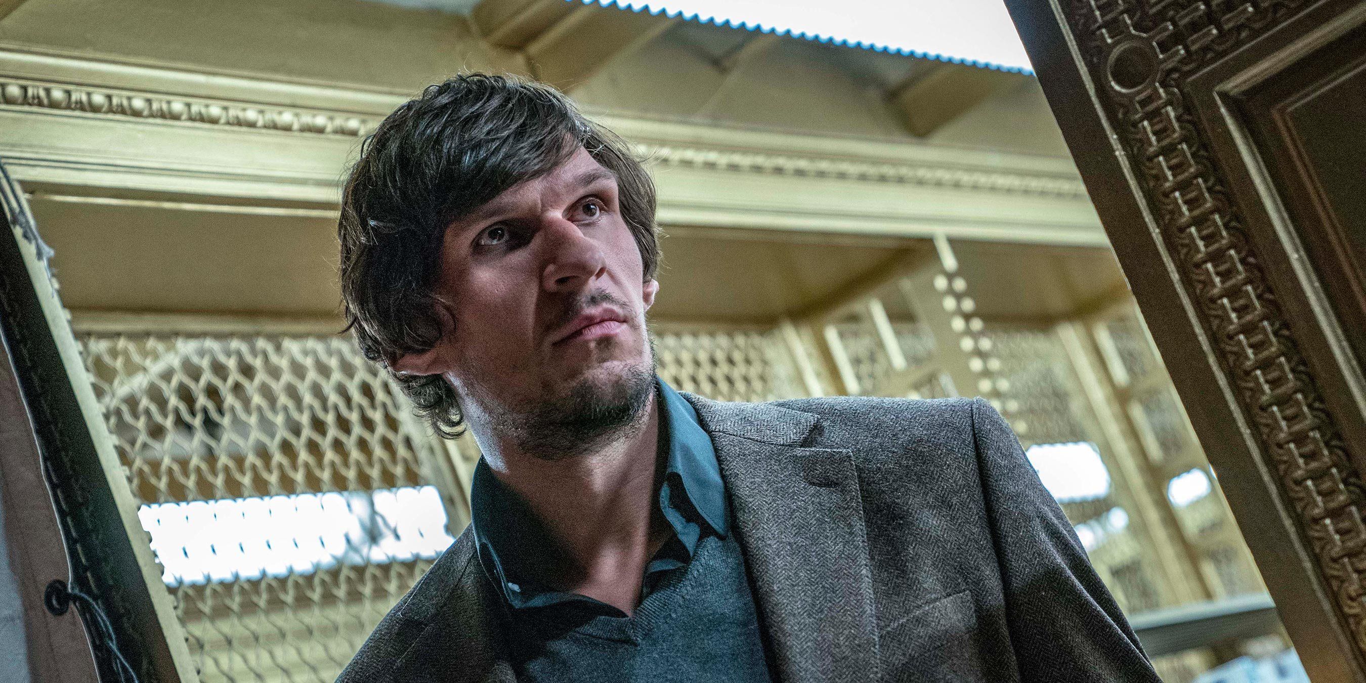 Ernest in the library at the beginning of John Wick- Chapter 3 – Parabellum