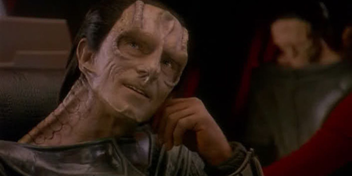 Gul Dukat looks on from Deep Space Nine 