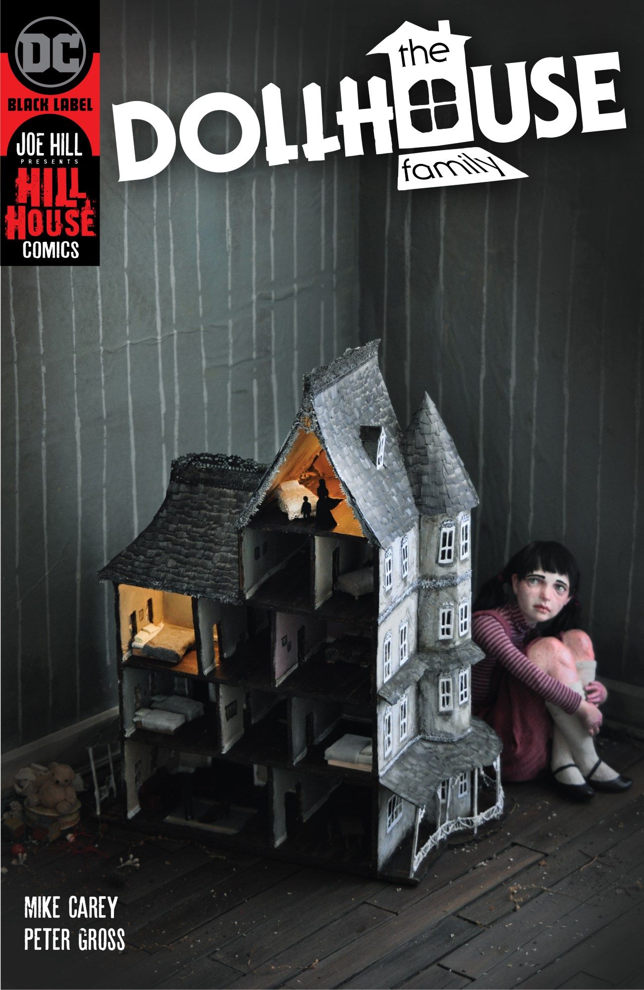 Hill House DC DOLLHOUSE FAMILY