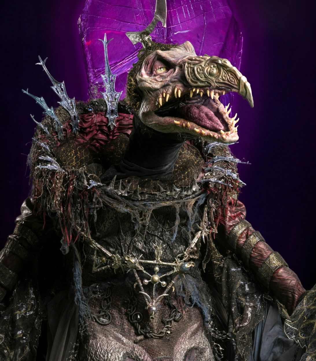Jason Isaacs as The Emperor in Dark Crystal Age of Resistance Vertical