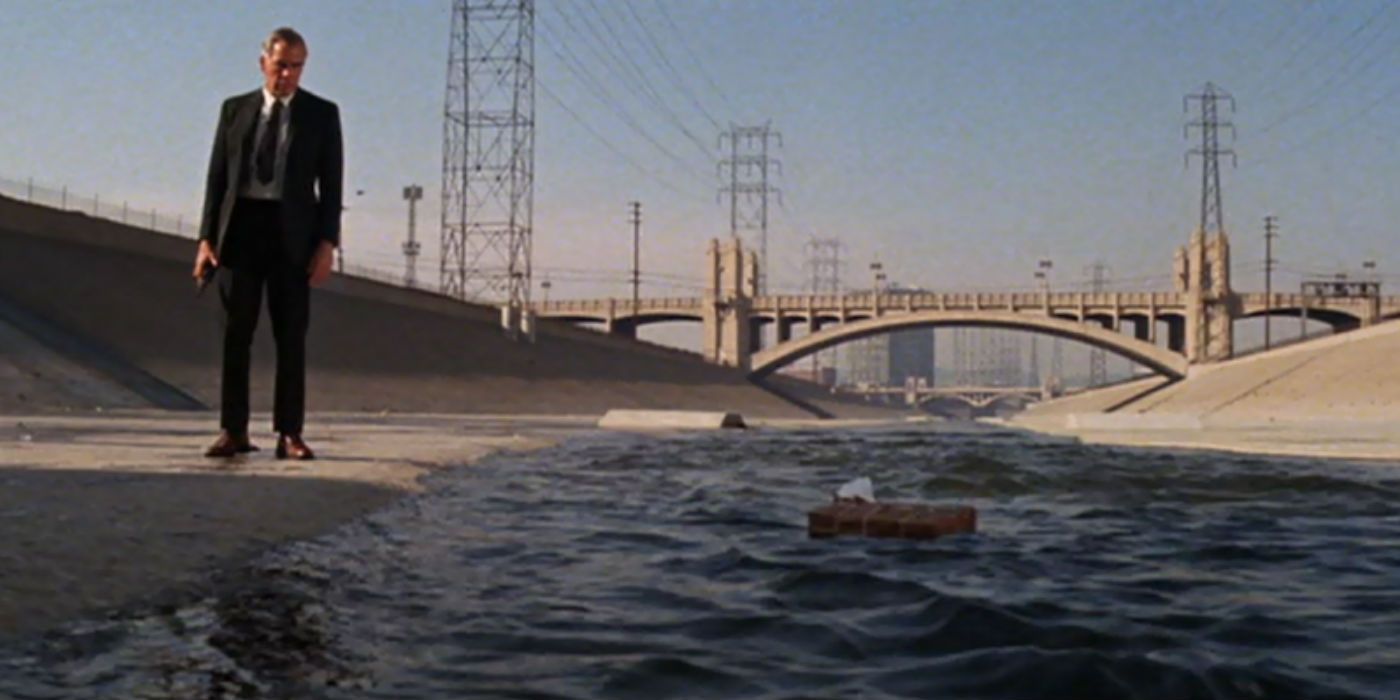 Lee Marvin in a drainage canal in Point Blank