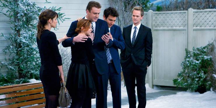 Marshall-listens-to-his-dads-voicemail-in-HIMYM.jpg (740×370)
