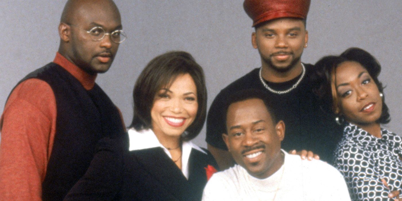 Martin Lawrence and the cast of Martin pose together