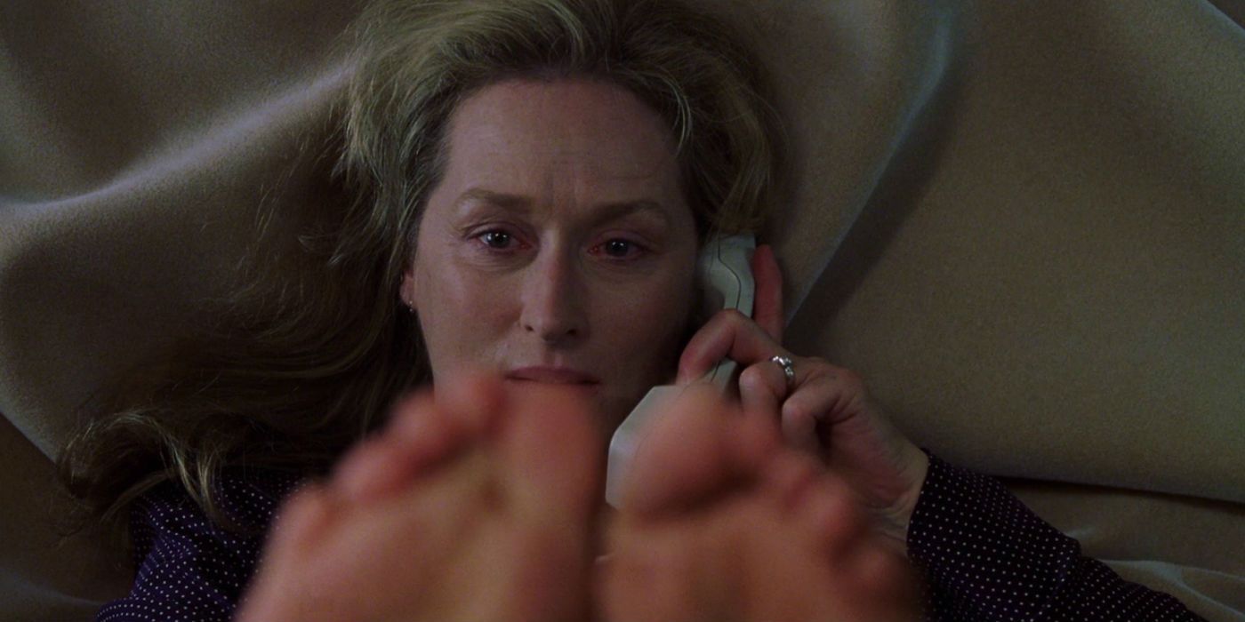 Meryl Streep looking at her feet in Adaptation